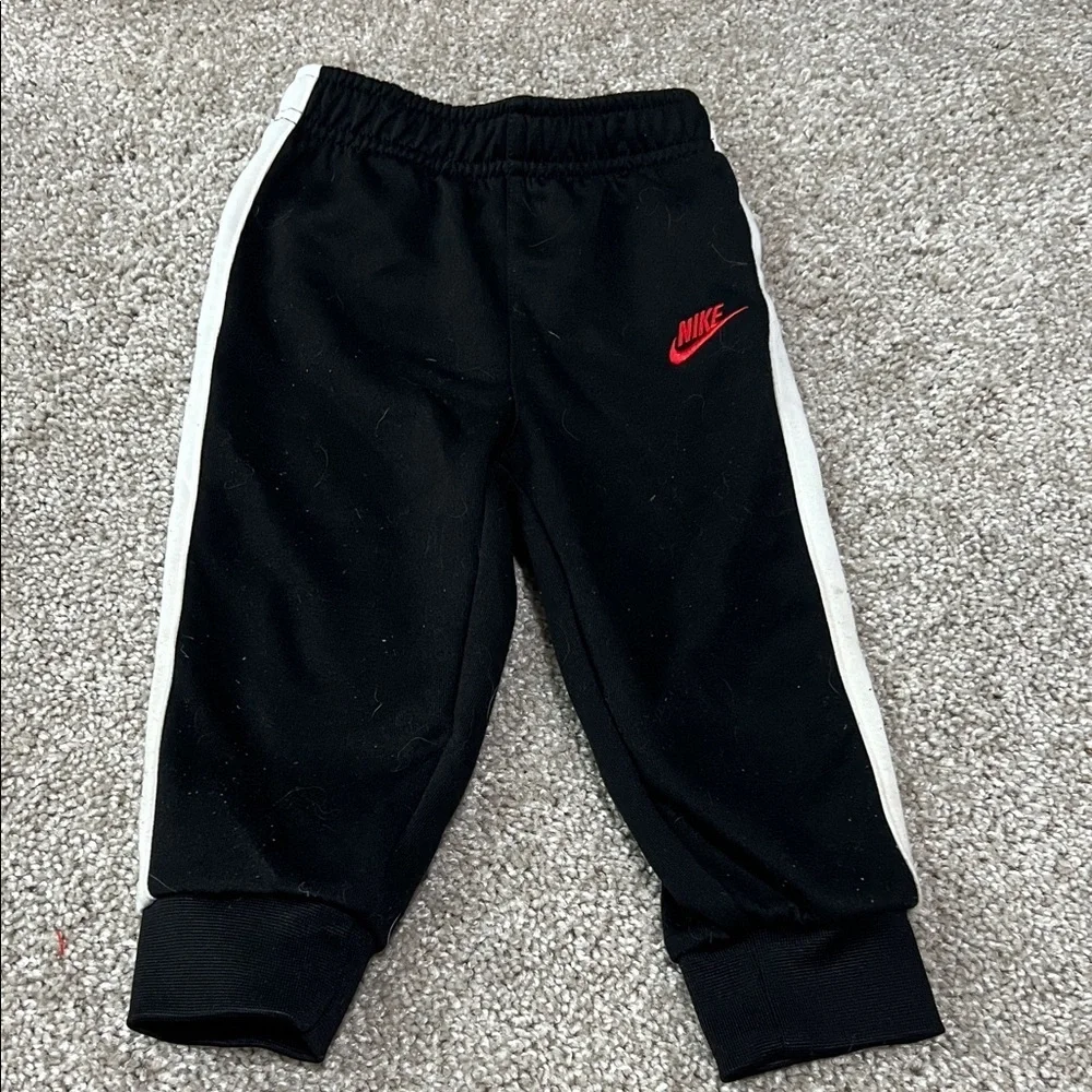 Nike comfortable joggers